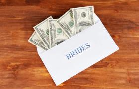 Следует ли стимулировать людей проверять ваше программное обеспечение?