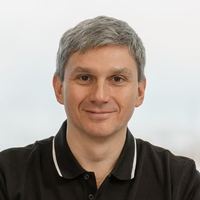 Игорь Макаров